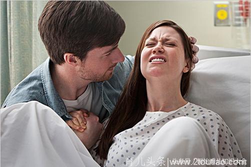产妇成功女翻男，婆婆却阻拦医生剖腹产，简直让人气愤又心凉！