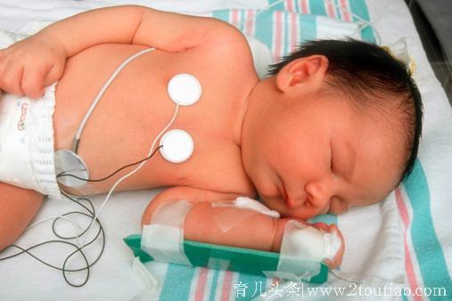 7个月宝宝吃母乳却肺部感染，得知原因后，丈夫扇妻子耳光