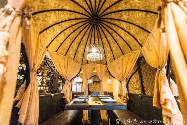 这家新疆餐厅一般人不敢去吃！但是老司机都懂