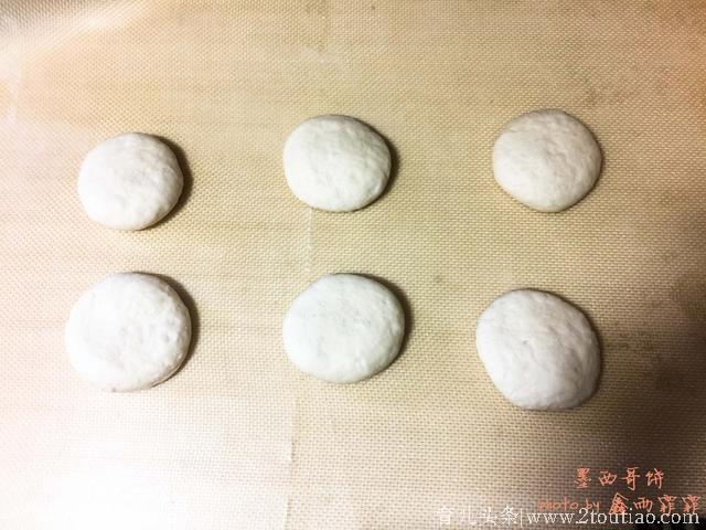 发面饼我有妙招，又软又有弹性，放一周也不硬，仅仅多一步！