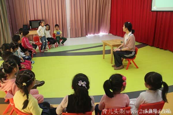 担心孩子在幼儿园过的不好？原来是因为幼师工资太低