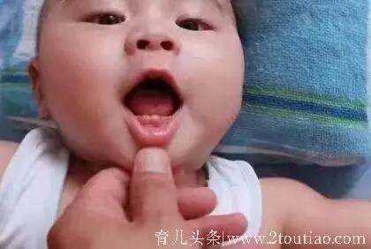 宝宝出牙前的6个征兆 附宝宝出牙的规律