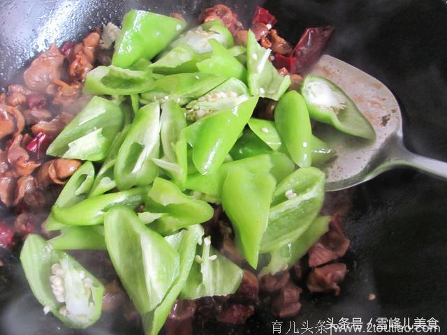 鸡胗这样做，简单美味，上桌秒光