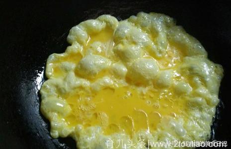 早餐里，这一道简单又营养的西红柿鸡蛋面，这样做才好吃！