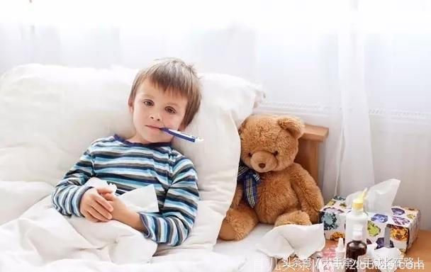 必读！孩子发烧时有比量体温更重要的事你知道吗？