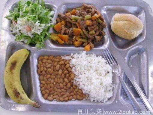 学生餐桌！看看世界各国学童午餐都吃些什么