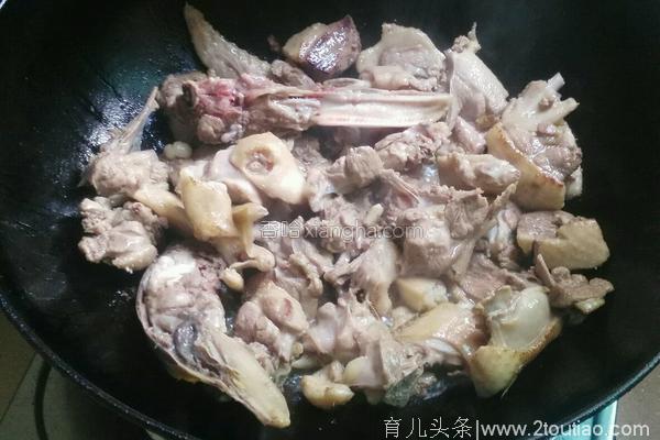 夏天鸭肉这样吃，滋补又健康，老少皆宜