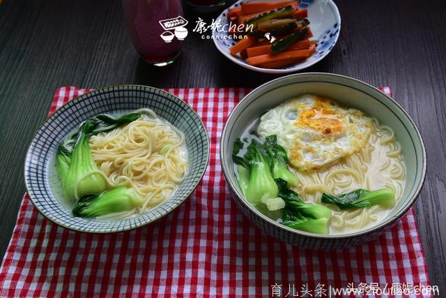 早餐风雨无阻，女儿说：“妈，早餐还是简单点，吃这些容易饿！”