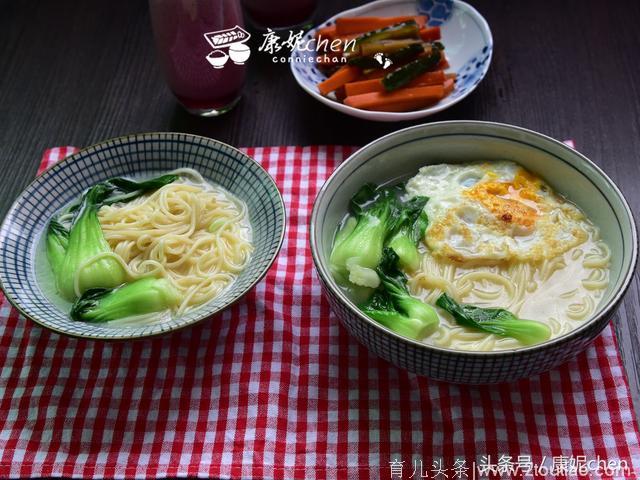 早餐风雨无阻，女儿说：“妈，早餐还是简单点，吃这些容易饿！”