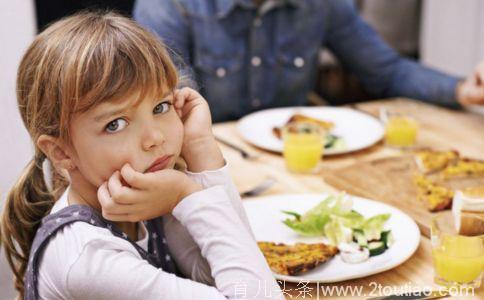 孩子不好好吃饭，问题的根源在大人