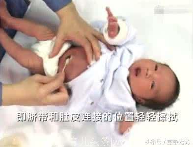 小肚脐，新生儿宝宝重点保护区，如何处理脐带和注意事项