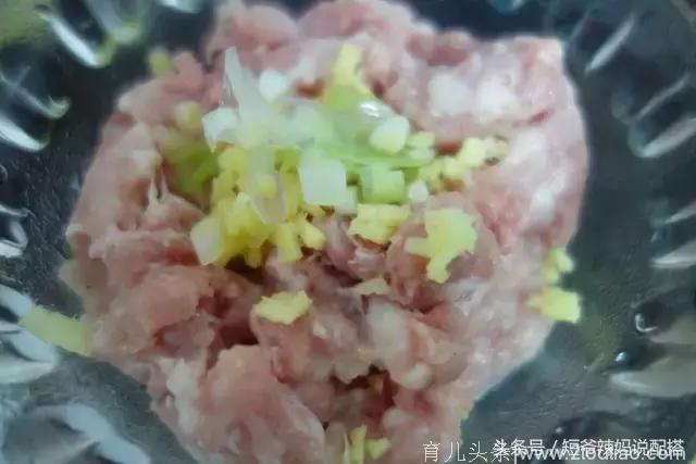 超级简单，厨房小白都能做的“肉沫冬瓜”！