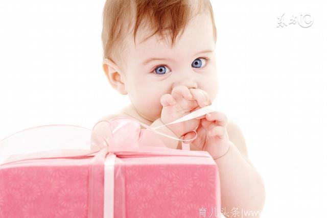 一个月大的宝宝是没有眼泪的，关于宝宝的10个小秘密