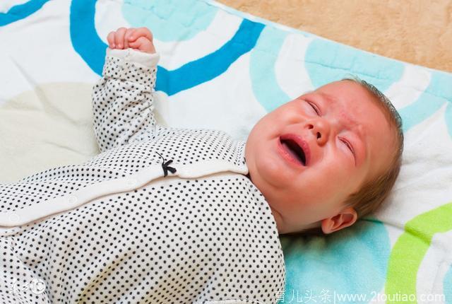 7个月大孩子哭闹不止，家长却讳疾忌医，导致孩子命丧黄泉