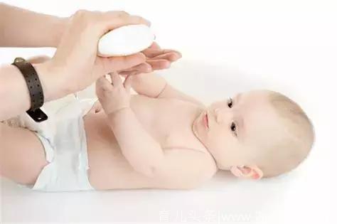 宝宝湿疹反反复复，其实有效控制很简单