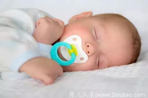 宝宝睡觉容易醒？先一一排查这13个原因