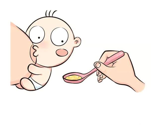 7-24个月的宝宝是如何喂养？医生：应顺应喂养，鼓励但不强迫