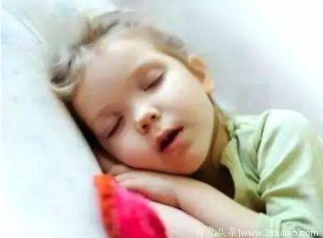 腺样体肥大的危害不只是宝宝张嘴睡，鼾声如雷；更会让孩子变丑