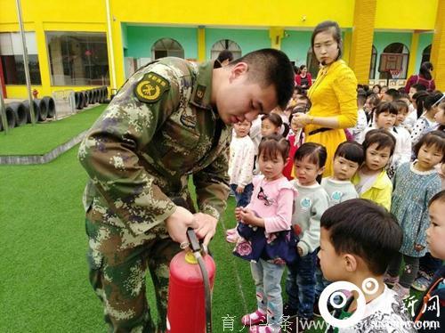 新化县小红帽幼儿园举行消防应急疏散演练活动