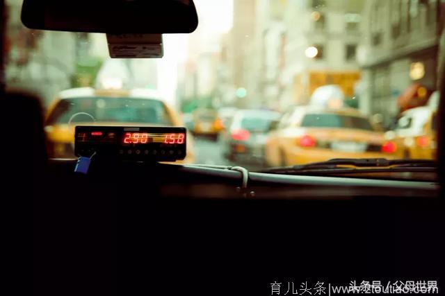 北京出租车行业见证了“礼貌的变迁”，请教孩子做一个善良的人！