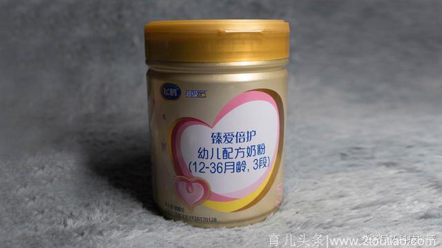 更适合中国宝宝体质的好奶粉，飞鹤超级飞帆臻爱倍护幼儿配方奶粉