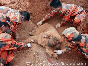 怀孕3个月成植物人，凭借本能顺产下孩子，母爱到底有多伟大