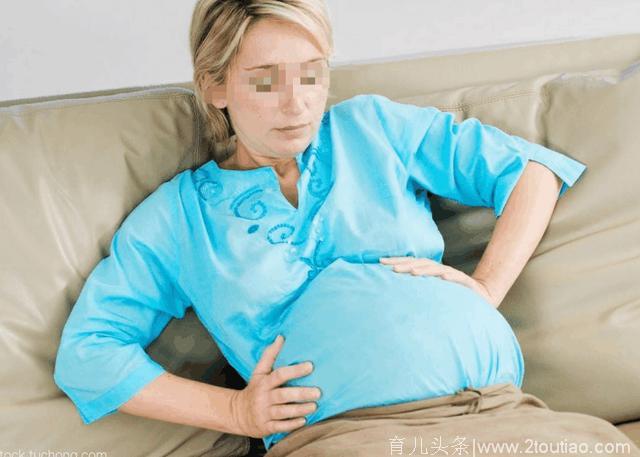 怀孕5个月的孕妇忽然流产，医生斥责腹痛时为什么不来医院！