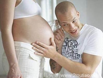 怀胎十月营养餐：孕4月准爸爸隔皮听音，与胎宝宝神交得多吃肉！