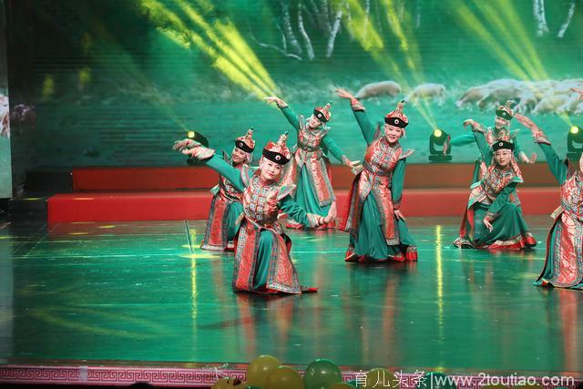美爆呼伦贝尔——海拉尔区幼儿园庆“六一”儿童节文艺演出