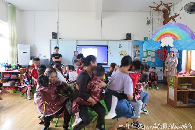洛香镇中心幼儿园欢庆六一