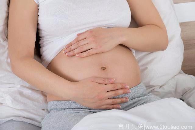 怀孕后，这4件亲近物品要及时更换掉，腹中胎儿发育的更健康！