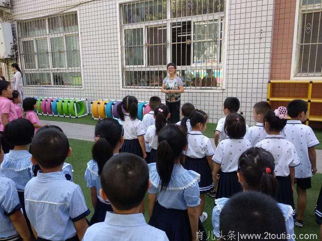 管城区回族幼儿园组织大班学生走进小学，提前体验小学生活