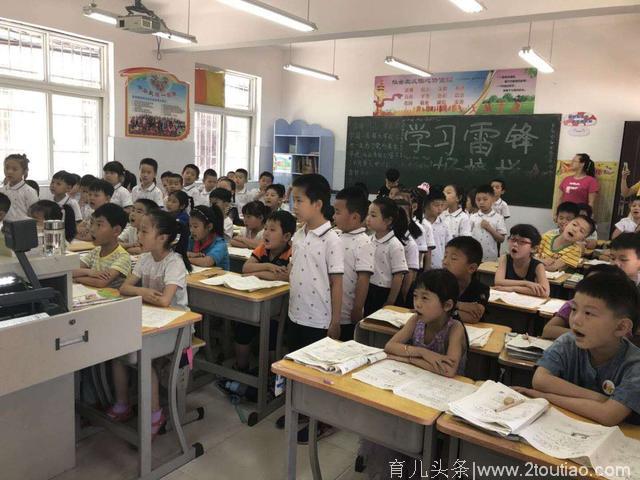 管城区回族幼儿园组织大班学生走进小学，提前体验小学生活