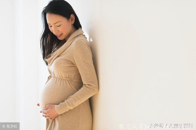 52岁朱丽倩曝出怀孕消息，大龄妈妈怀孕面临哪些风险？