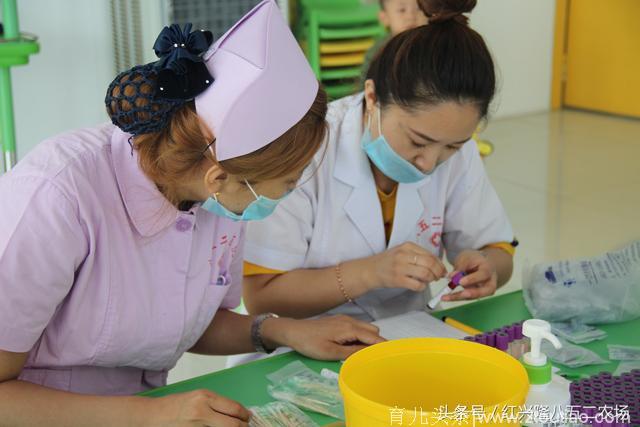 八五二农场幼儿园开展幼儿免费体检活动