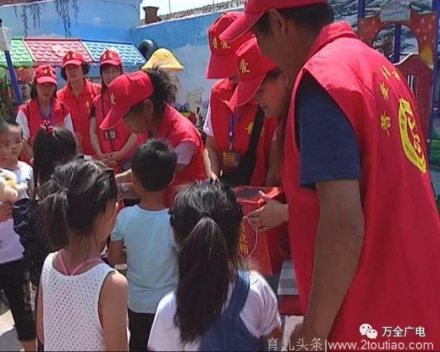 这个幼儿园迎来了一群“小鬼当家”原来跳蚤市场还能这样？