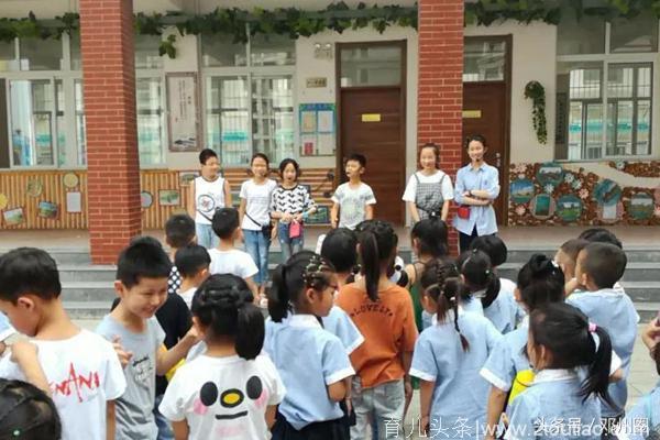 邓州市古城中心幼儿园开展“走进小学，体验未来的自己”活动