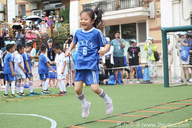 2018首届“飞跃童年杯”全国幼儿体育展示大会 隆重举办