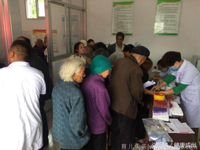 「今日动态」成县人民医院开展65岁以上老人、6岁以下儿童健康体检——索池镇王湾村