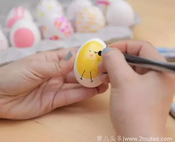 可爱又有趣鸡蛋画手工教程，学会之后与孩子一起成为鸡蛋“画迷”