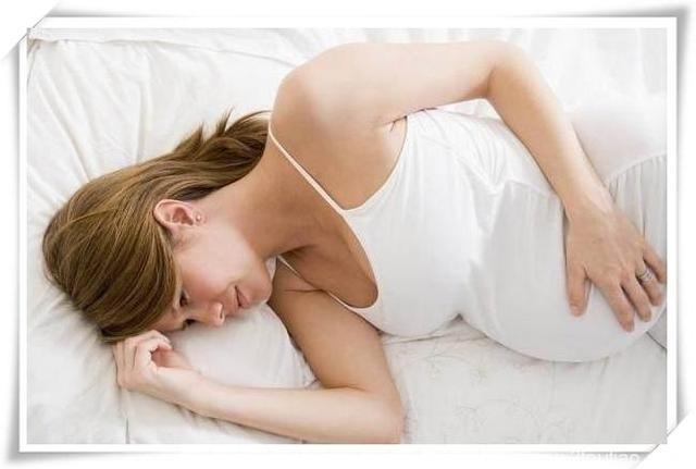 整个孕期都需要左侧卧睡？别自己吓自己，孕妈这样睡更舒服