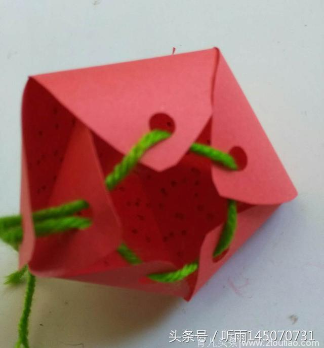 折纸立体草莓礼盒教程：幼儿亲子手工