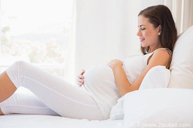 怀孕第一个月就有的5个感觉，中3个以上，恭喜你，怀孕了！