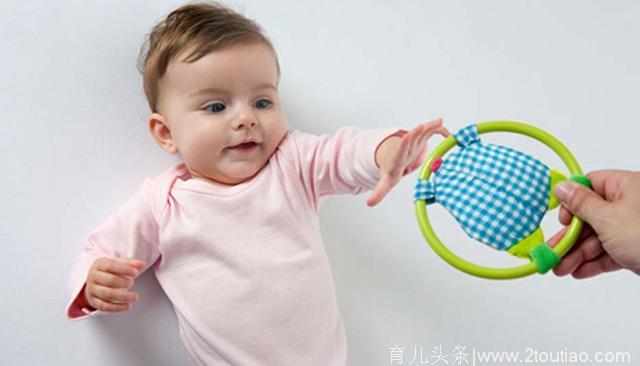 “陪玩”，从宝宝出生开始——如何陪0-6个月的宝宝玩耍