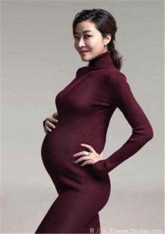 沈腾老婆曝光巨肚孕照，网友：娱乐圈终于有个正常孕妇