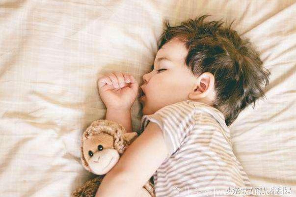 午睡和不午睡的孩子有啥区别，哪个长大后更加聪明？家长别大意