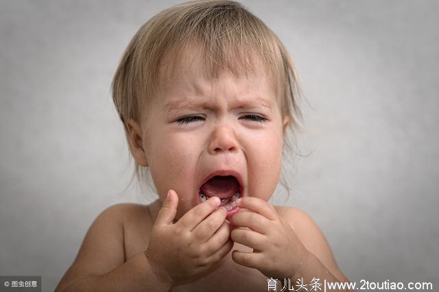 孩子哭闹不停是不是生病了？也许这是身体健康的信号哦