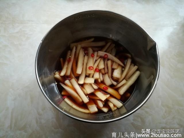 这菜是大鱼大肉的死对头，清脂瘦身，吃一次寡三天，越吃越带劲