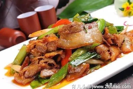 中国最受欢迎的十大菜肴，川湘菜占据一半，这十道菜你吃过几样？