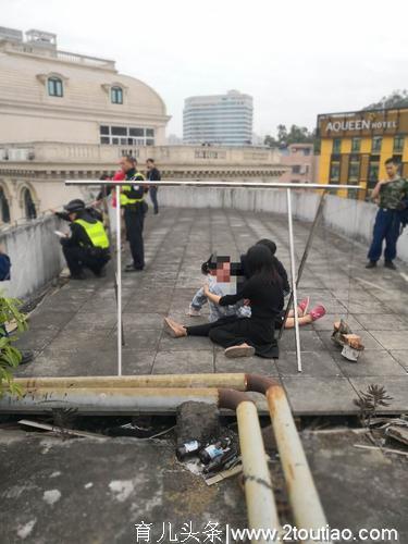 怀孕女子欲跳楼轻生 危急时刻民警果断营救！